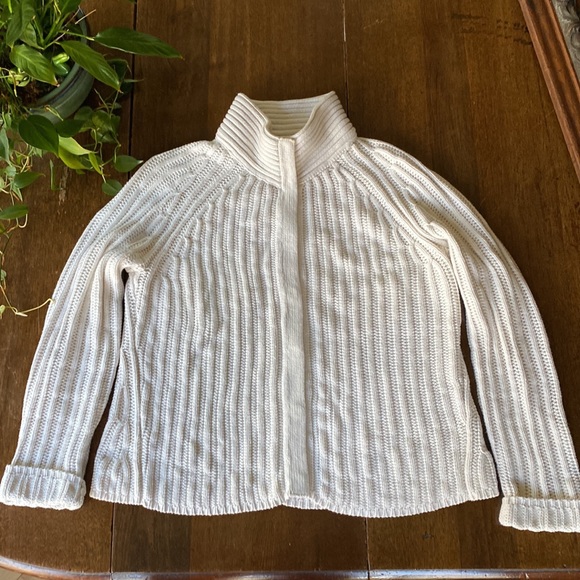 Banana Republic Cashmere and Cotton Cardigan Sweater in Size XL. - Picture 3 of 9